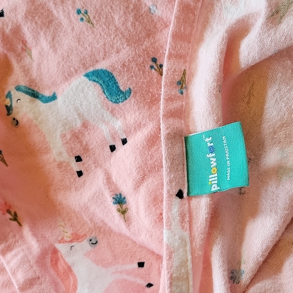 *Last Chance* Fairytail frolic unicorn flannel sheets Queen